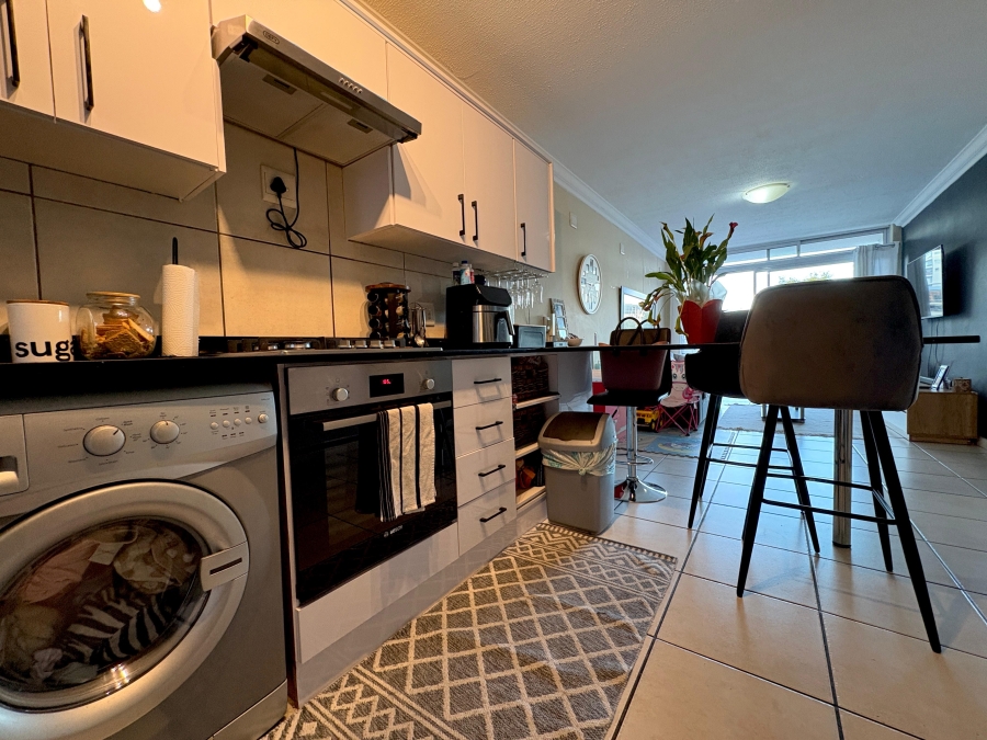 2 Bedroom Property for Sale in Tyger Valley Western Cape